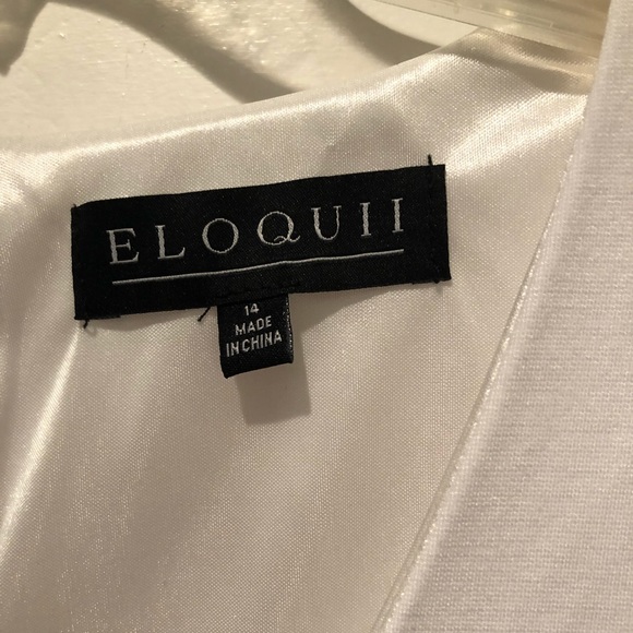 Dress with Skirt Cascade - Picture 6 of 8